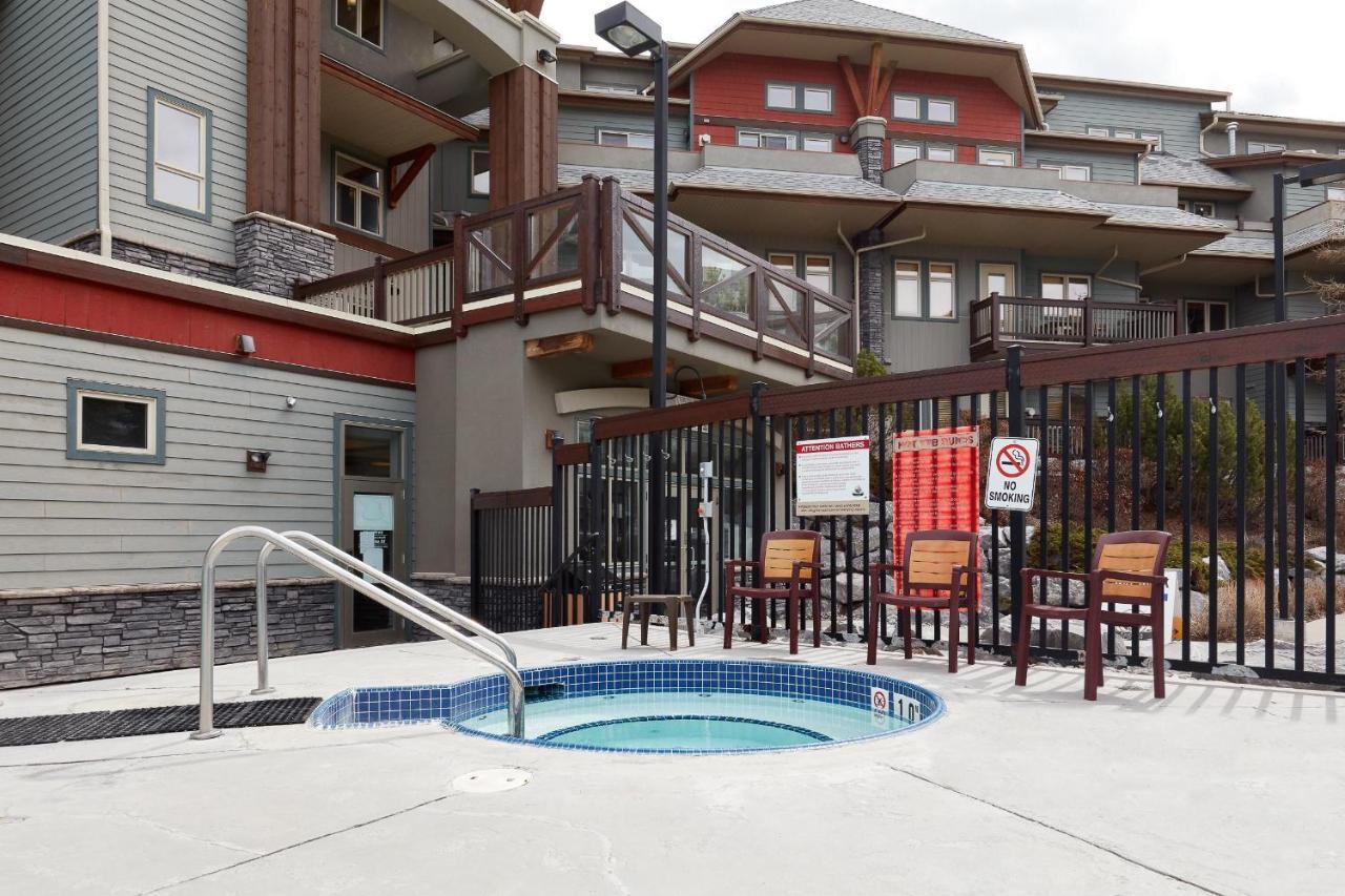 Newly Renovated Grizzly Lodge, Spacious 3Br 2Ba With Open Pool, Hot Tub Canmore Bagian luar foto